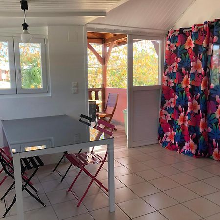 Beau T4 refait à neuf proche plage Sainte-Anne Esterno foto