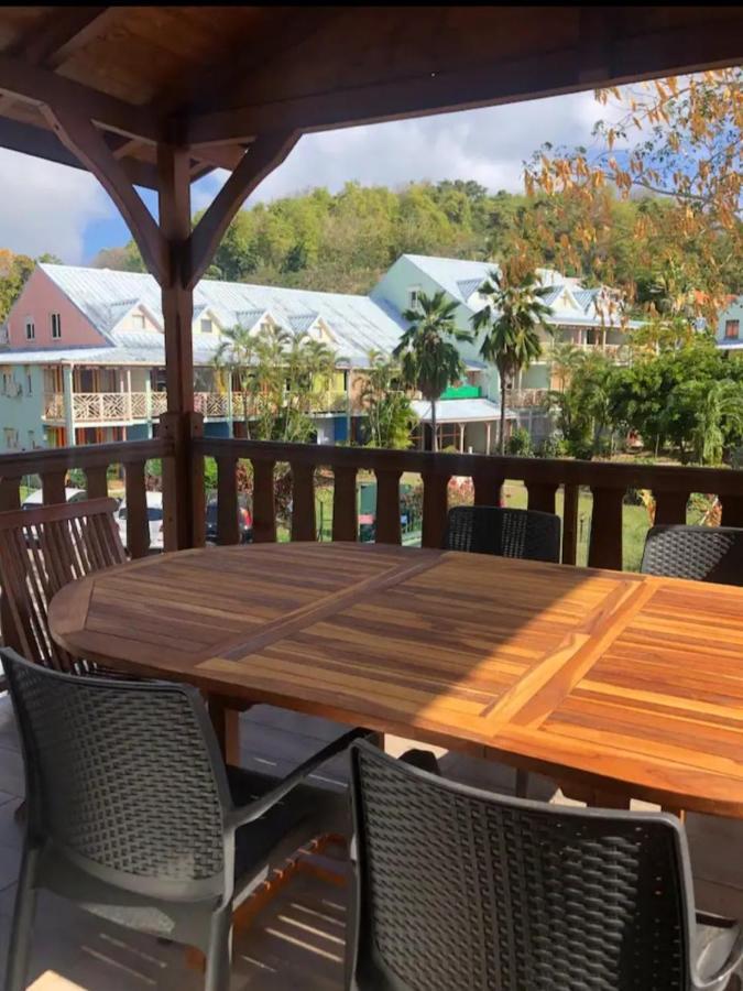 Beau T4 refait à neuf proche plage Sainte-Anne Esterno foto